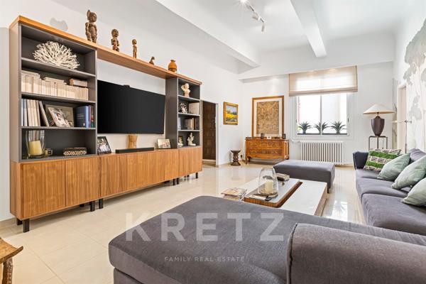 APPARTEMENT CENTRE HISTORIQUE AVEC ASCENSEUR