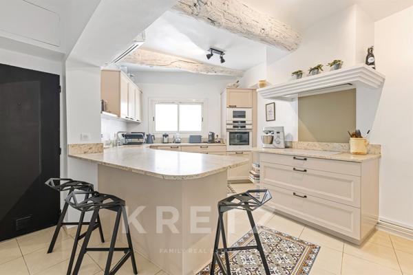 APPARTEMENT CENTRE HISTORIQUE AVEC ASCENSEUR