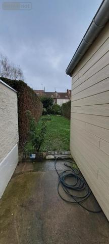 Maison à louer à Amiens dans la Somme (80000), ref : 80004-L352   
Henriville