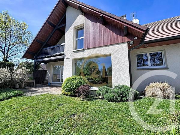 Maison à vendre  9 pièces - 218 m 2   LURE  - 70
