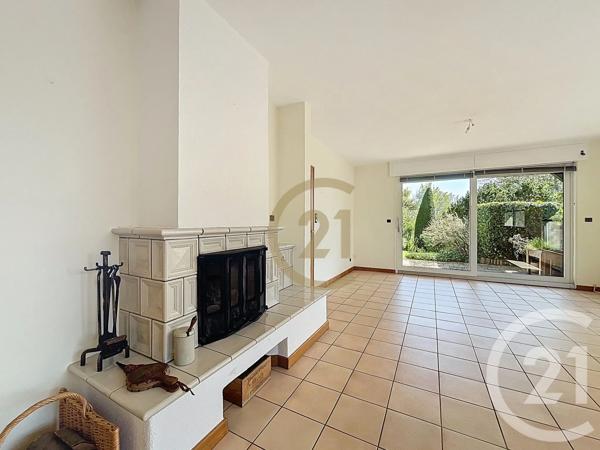 Maison à vendre  9 pièces - 218 m 2   LURE  - 70