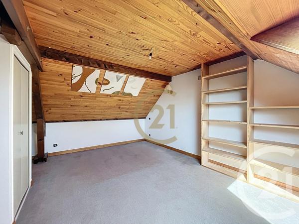 Maison à vendre  9 pièces - 218 m 2   LURE  - 70