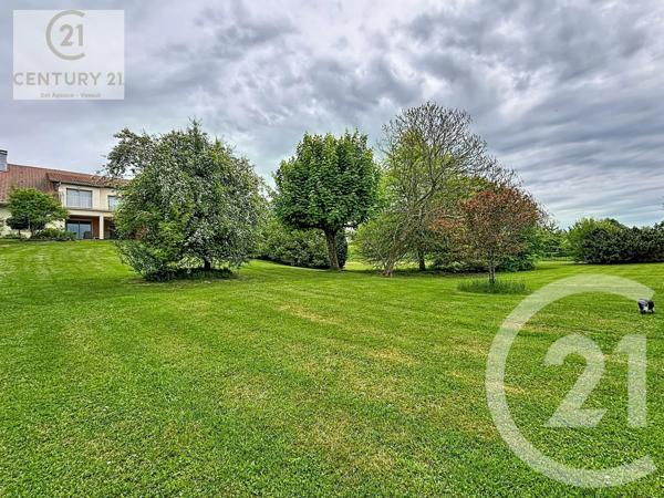 Maison à vendre  9 pièces - 218 m 2   LURE  - 70