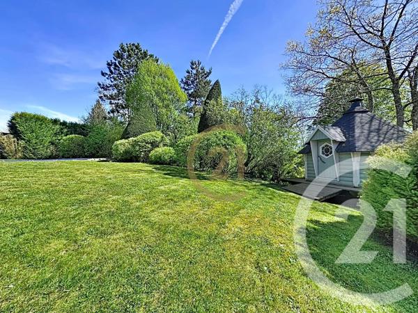 Maison à vendre  9 pièces - 218 m 2   LURE  - 70