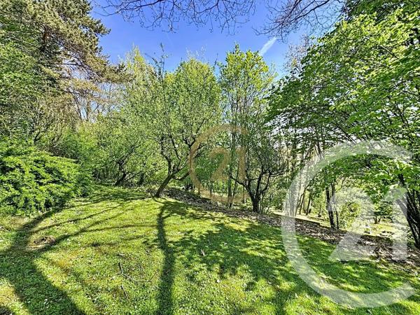 Maison à vendre  9 pièces - 218 m 2   LURE  - 70