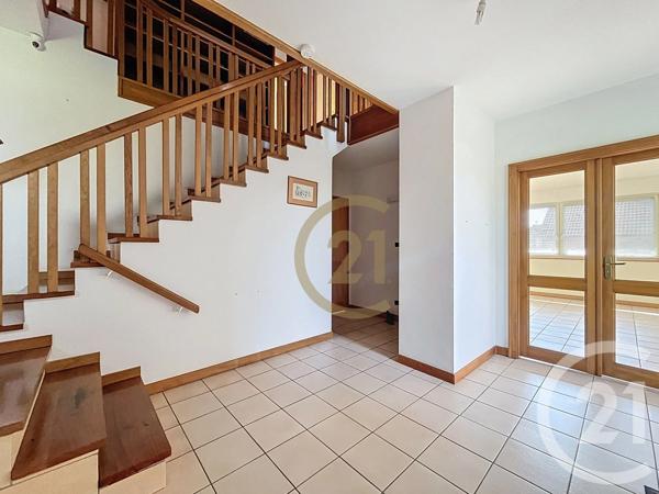 Maison à vendre  9 pièces - 218 m 2   LURE  - 70