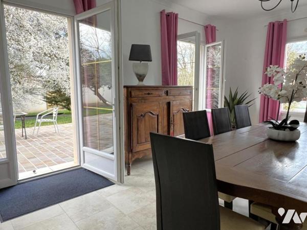 Maison - 5 chambres - Piscine - Garage