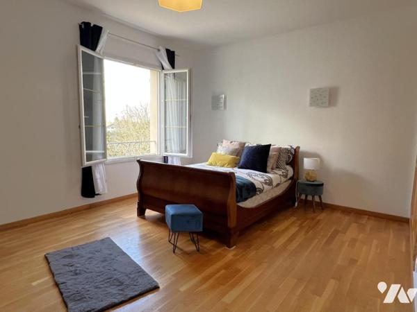 Maison - 5 chambres - Piscine - Garage