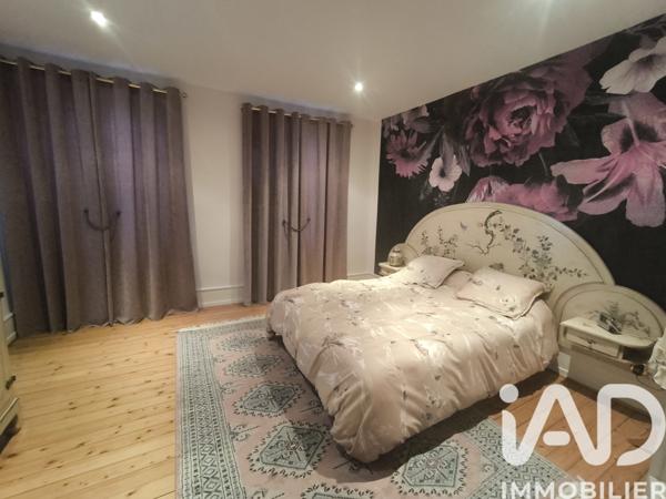 Maison à vendre 11 pièces 375 m² Montreux-Château