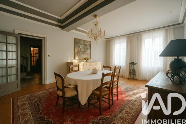 Maison à vendre 11 pièces 375 m² Montreux-Château