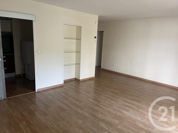 Appartement T3 à vendre  3 pièces - 74,30 m2 MARSEILLE - 13008