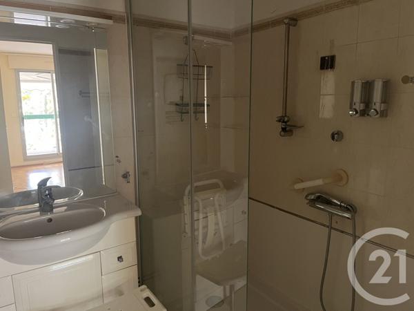 Appartement T3 à vendre  3 pièces - 74,30 m2 MARSEILLE - 13008