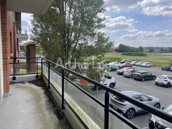 Bureaux à vendre ou à louer à Courrières dans immeuble récent bien entretenu