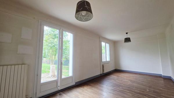 BOURGES MAISON DE 78.2M² 4 PIECES 3 CHAMBRES GARAGE JARDIN