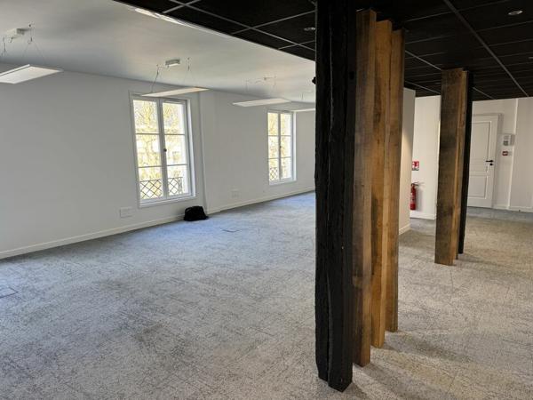 TOURS HYPER CENTRE BUREAUX D'EXCEPTION A LOUER 115 M²