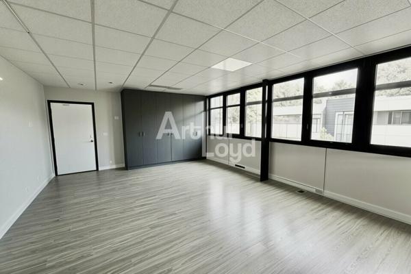 Bureau à louer au Bourget du lac-50 m² au sein du parc d'activités Savoie Technolac