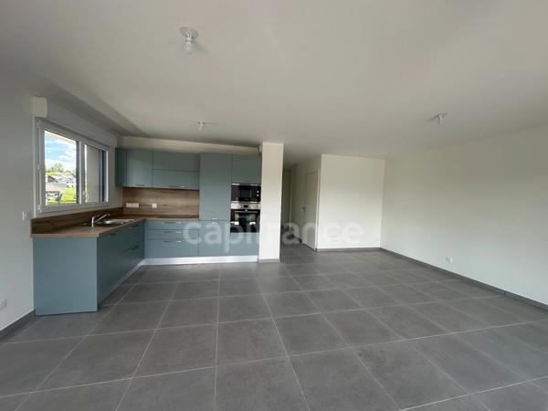 Appartement T3-74 m2 (garage et parking inclus) VIVIERS DU LAC (73)