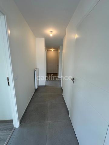 Appartement T3-74 m2 (garage et parking inclus) VIVIERS DU LAC (73)