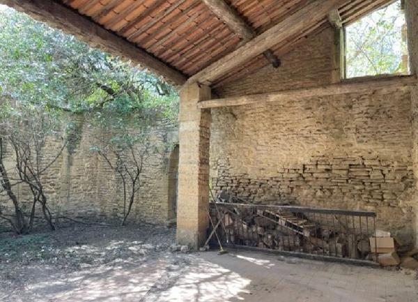 Maison à vendre    7 pièces •  Remoulins