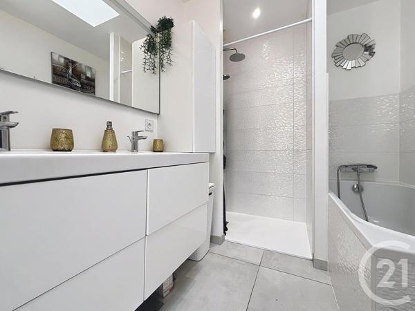 Maison à vendre  11 pièces - 237,48 m2 AIGREFEUILLE D AUNIS - 17