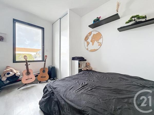 Maison à vendre  11 pièces - 237,48 m2 AIGREFEUILLE D AUNIS - 17