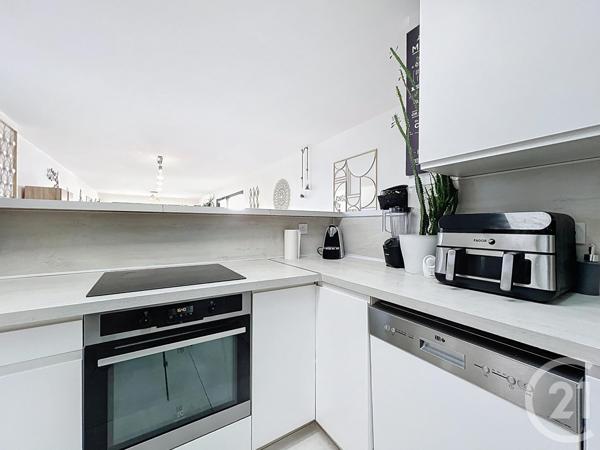 Maison à vendre  11 pièces - 237,48 m2 AIGREFEUILLE D AUNIS - 17