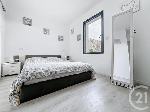 Maison à vendre  11 pièces - 237,48 m2 AIGREFEUILLE D AUNIS - 17