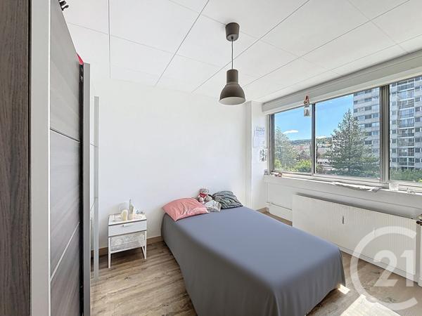 Appartement F4 à vendre  5 pièces - 92,64 m2 VANDOEUVRE LES NANCY - 54