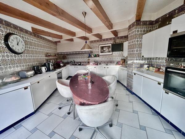 maison architecte piscine jardin