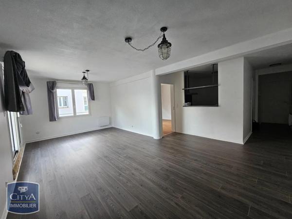 Appartement à louer 4 pièces 82.03m²