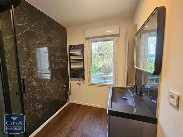 Appartement à louer 4 pièces 82.03m²