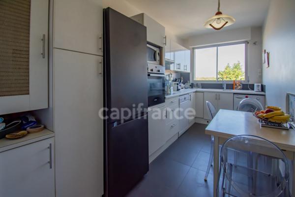 ROYAN – BEAU T3 DE 98 m² AVEC GARAGE ET CAVE À 650 M DE LA PLAGE