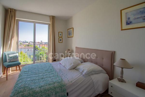 ROYAN – BEAU T3 DE 98 m² AVEC GARAGE ET CAVE À 650 M DE LA PLAGE