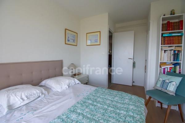 ROYAN – BEAU T3 DE 98 m² AVEC GARAGE ET CAVE À 650 M DE LA PLAGE
