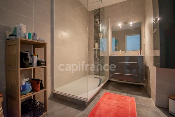 ROYAN – BEAU T3 DE 98 m² AVEC GARAGE ET CAVE À 650 M DE LA PLAGE
