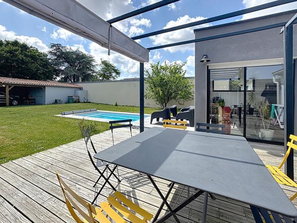 ST SEBASTIEN SUR LOIRE - Maison 4 chambres, de plain pied, jardin, garage et piscine - transports et commerces