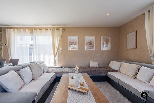 Maison de plain pied à Trélazé de 125 m² habitables avec jardin