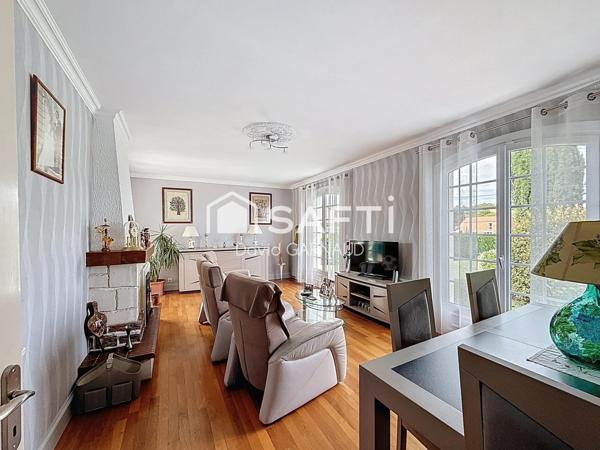 Maison avec deux logements, piscine de 200 m² au cœur de Châteauneuf-sur-Charente