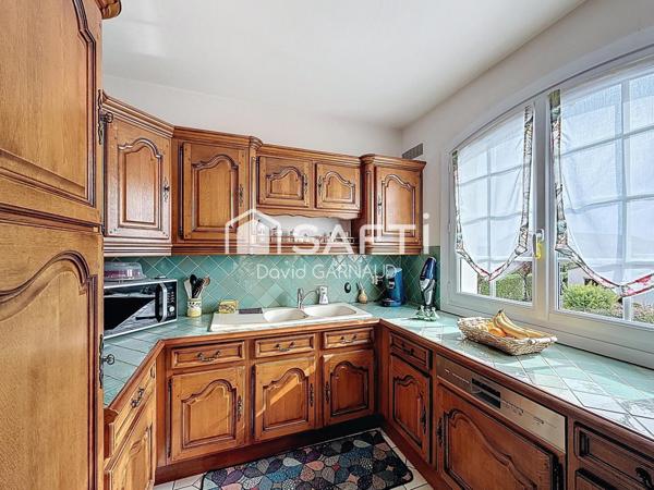Maison avec deux logements, piscine de 200 m² au cœur de Châteauneuf-sur-Charente