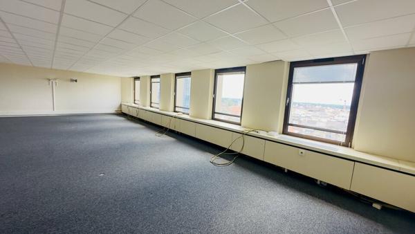 BUREAUX à LOUER de 512 m²