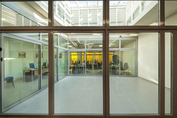 BUREAUX à VENDRE de 757 m²
