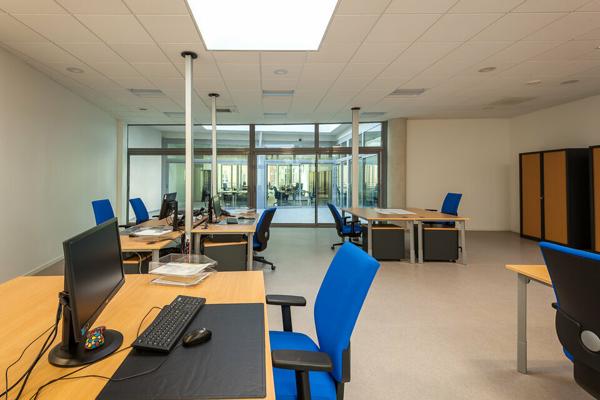 BUREAUX à VENDRE de 757 m²
