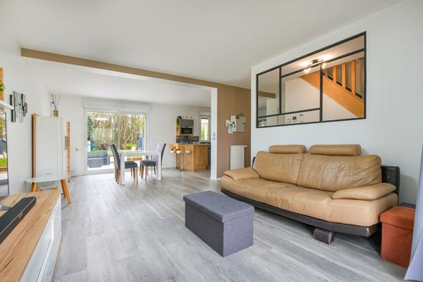 Pavillon récent de plus de 100m²