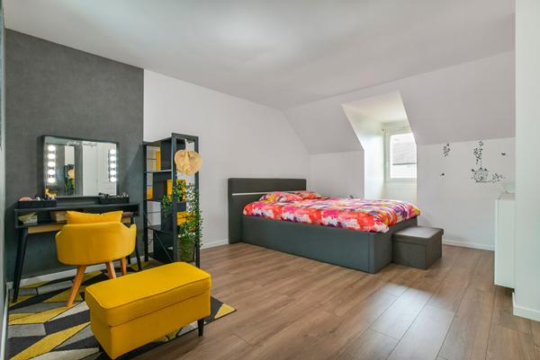 Pavillon récent de plus de 100m²