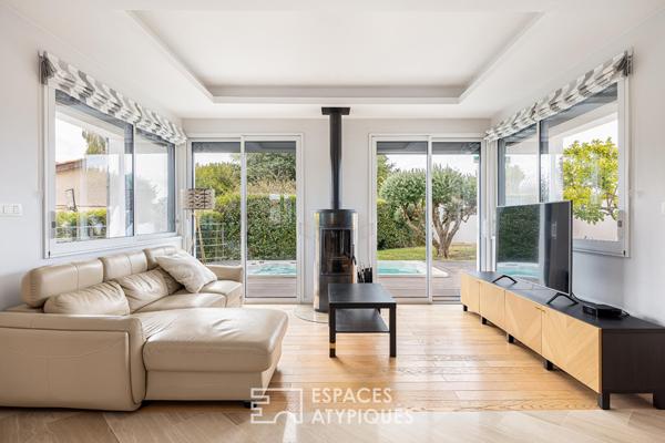 Maison rénovée avec beaux volumes, spa et garage XXL