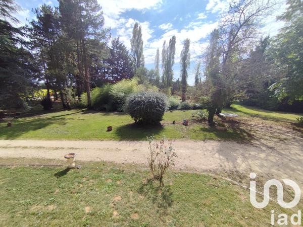 Maison 6 pièces de 146 m² à Sèvres-Anxaumont (86800)