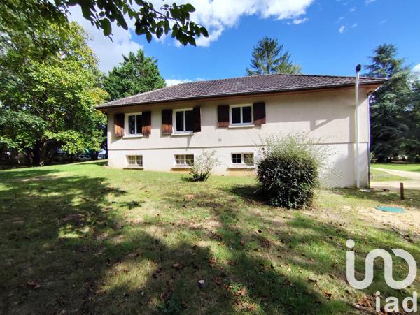 Maison 6 pièces de 146 m² à Sèvres-Anxaumont (86800)