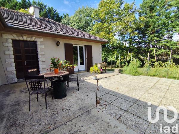 Maison 6 pièces de 146 m² à Sèvres-Anxaumont (86800)