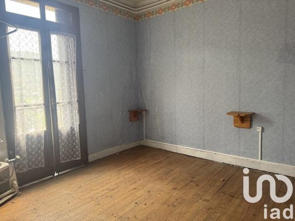 Maison 12 pièces de 172 m² à Thiézac (15800)