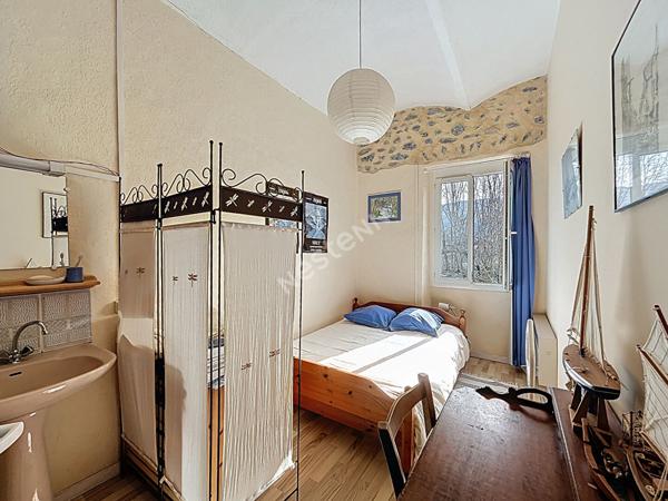 Grande maison - Ancienne école - Saint Martin Sur Lavezon 10 pièces 310 m2 5 chambres